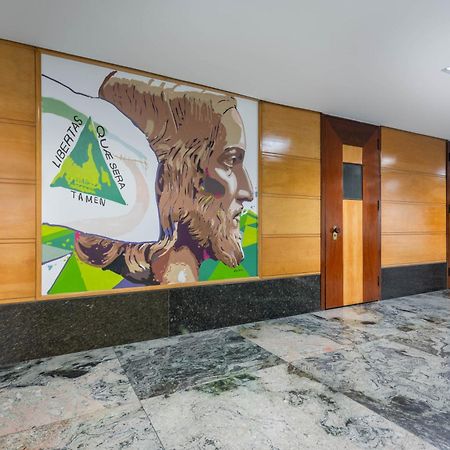 Ouro Minas Hotel Belo Horizonte, Dolce By Wyndham Exteriér fotografie Interior of the university