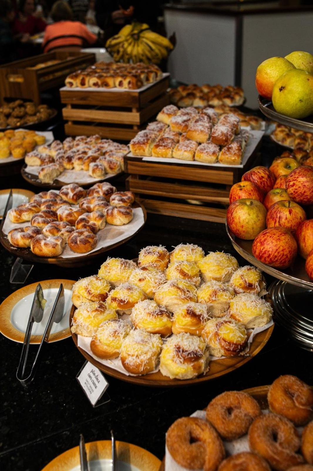 Ouro Minas Hotel Belo Horizonte, Dolce By Wyndham Exteriér fotografie Hot cross buns